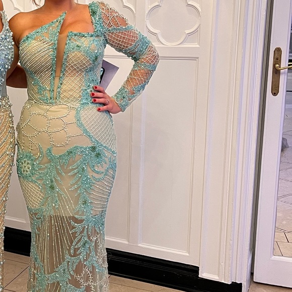 Fully beaded one shoulder mermaid dress - Picture 3 of 5